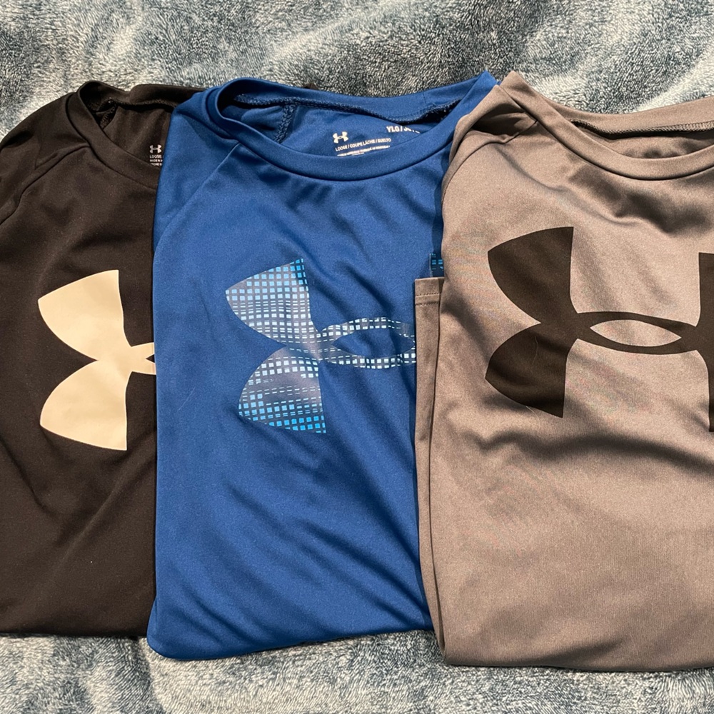 Under Armour Long Sleeve Shirts (3)